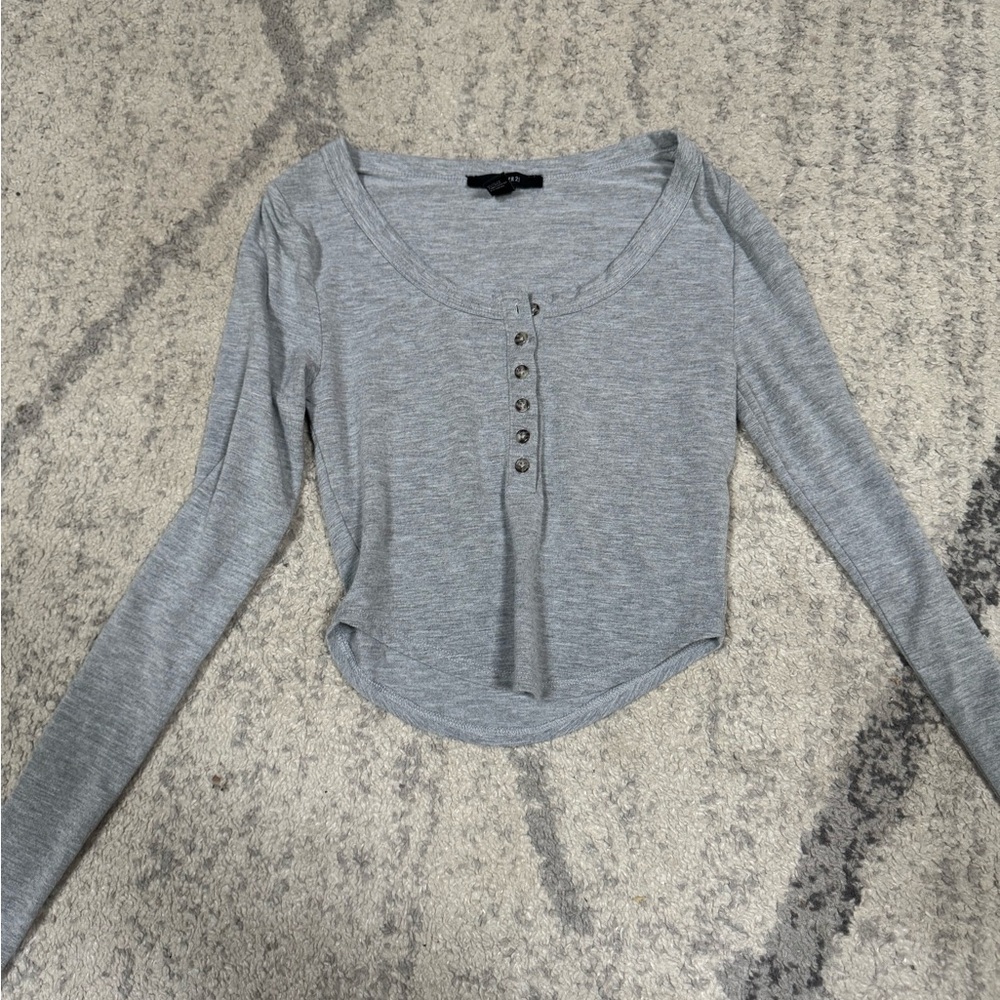 Gray Long Sleeve Button-Up Top